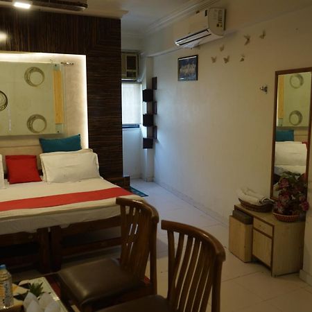 Hotel Krishna Ahmedabad Esterno foto