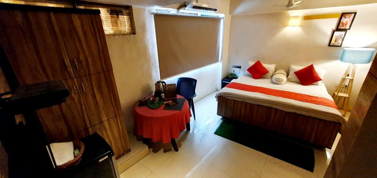 Hotel Krishna Ahmedabad Esterno foto